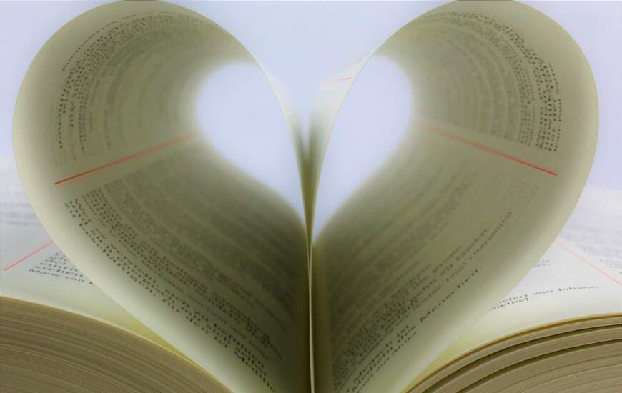 Hjerte formet af bogsider