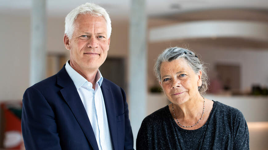 Formand i Kræftens Bekæmpelse Helen Bernt Andersen og direktør Jesper Fisker 